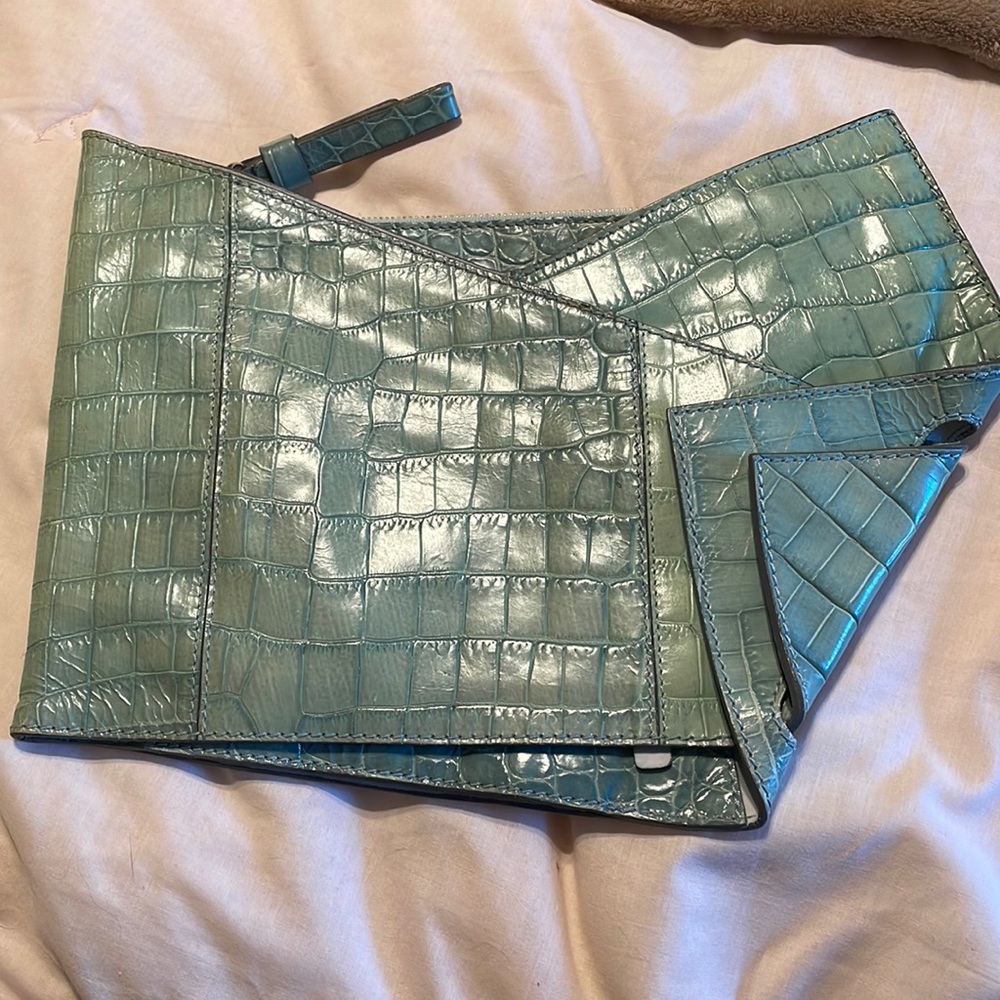 **Rare** Chloe Freja Origami turquoise crocodile clutch authentic (vintage)